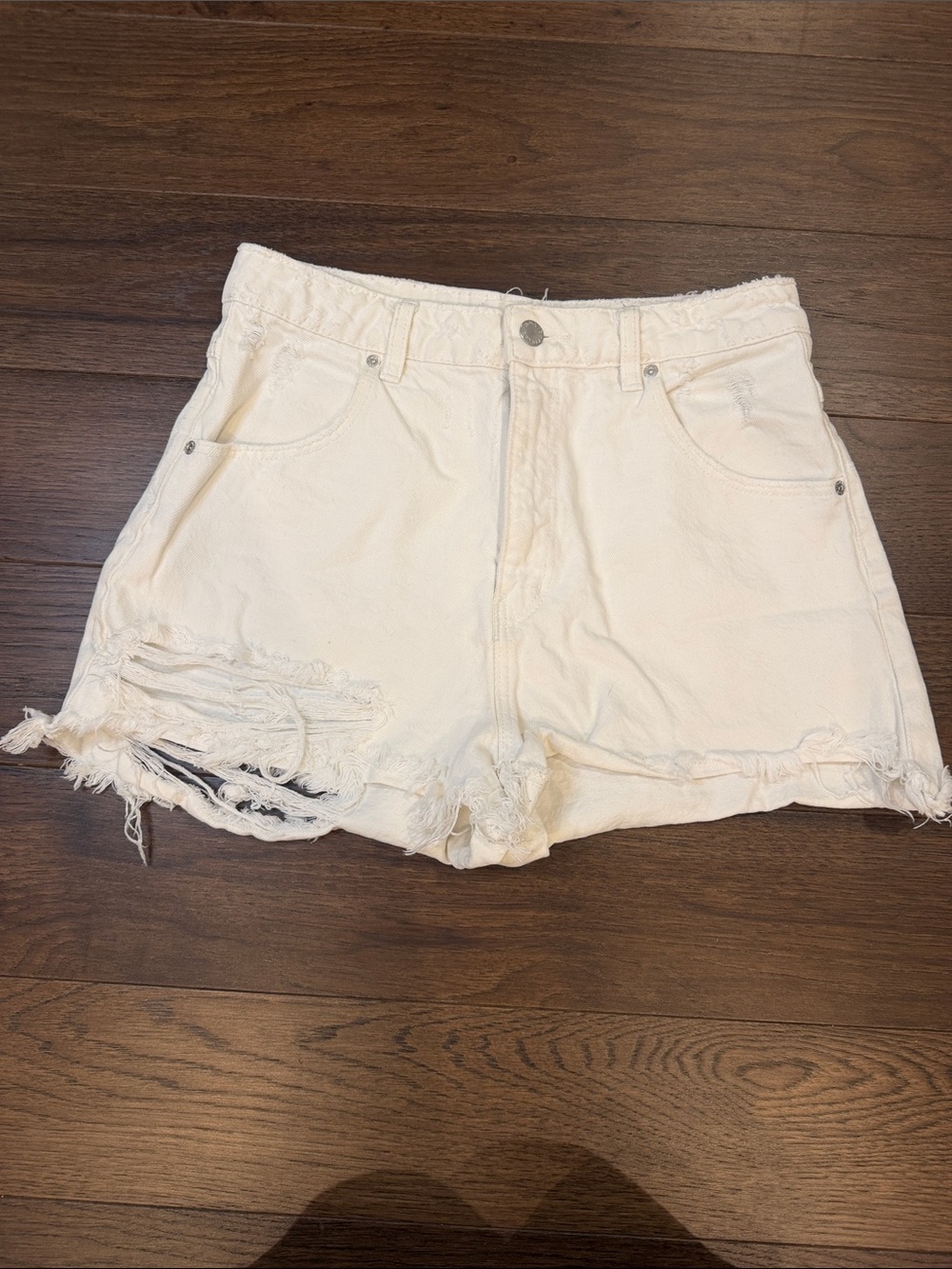 ROLLA'S White Distressed High-Rise Slim Distressed Denim Shorts Size 29 C27-104